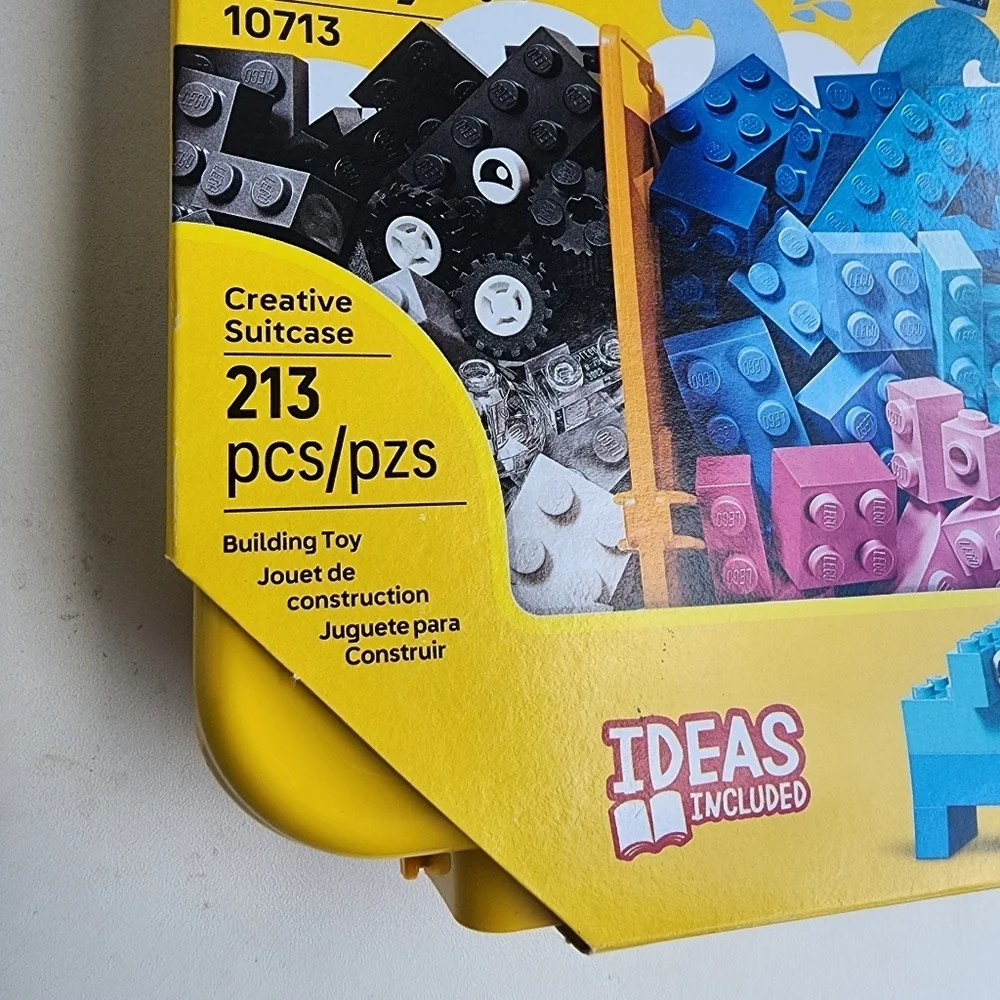 New Sealed Lego 10713 Creative Suitcase Building Complete Toy Set 213 Pieces